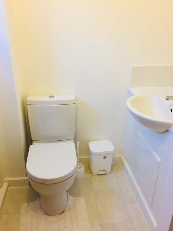 Room Trautmann Close in Manchester