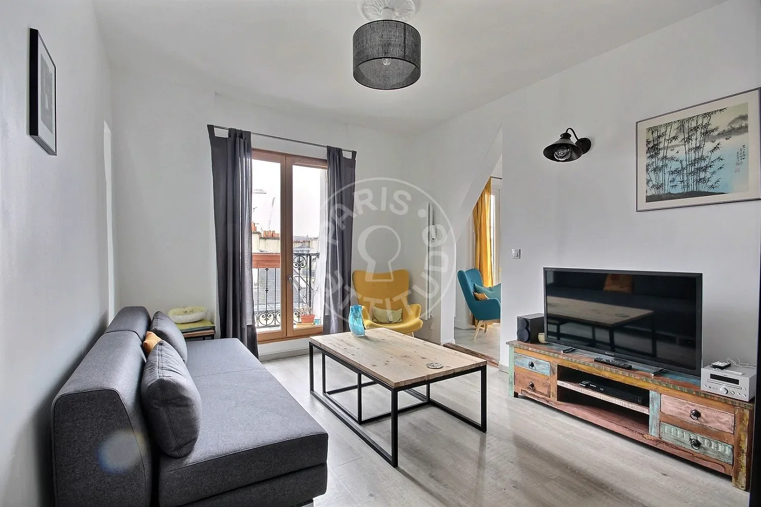 Flat Boulevard Saint-Germain in Paris