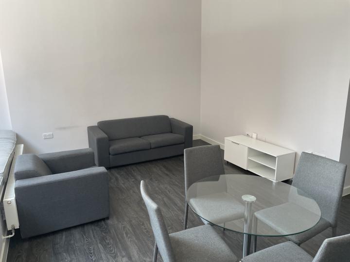 Flat Edmund Street in Liverpool