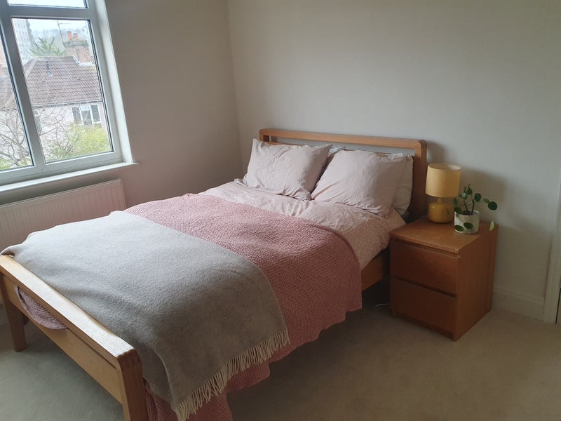 Room Sherwell Road in Bristol