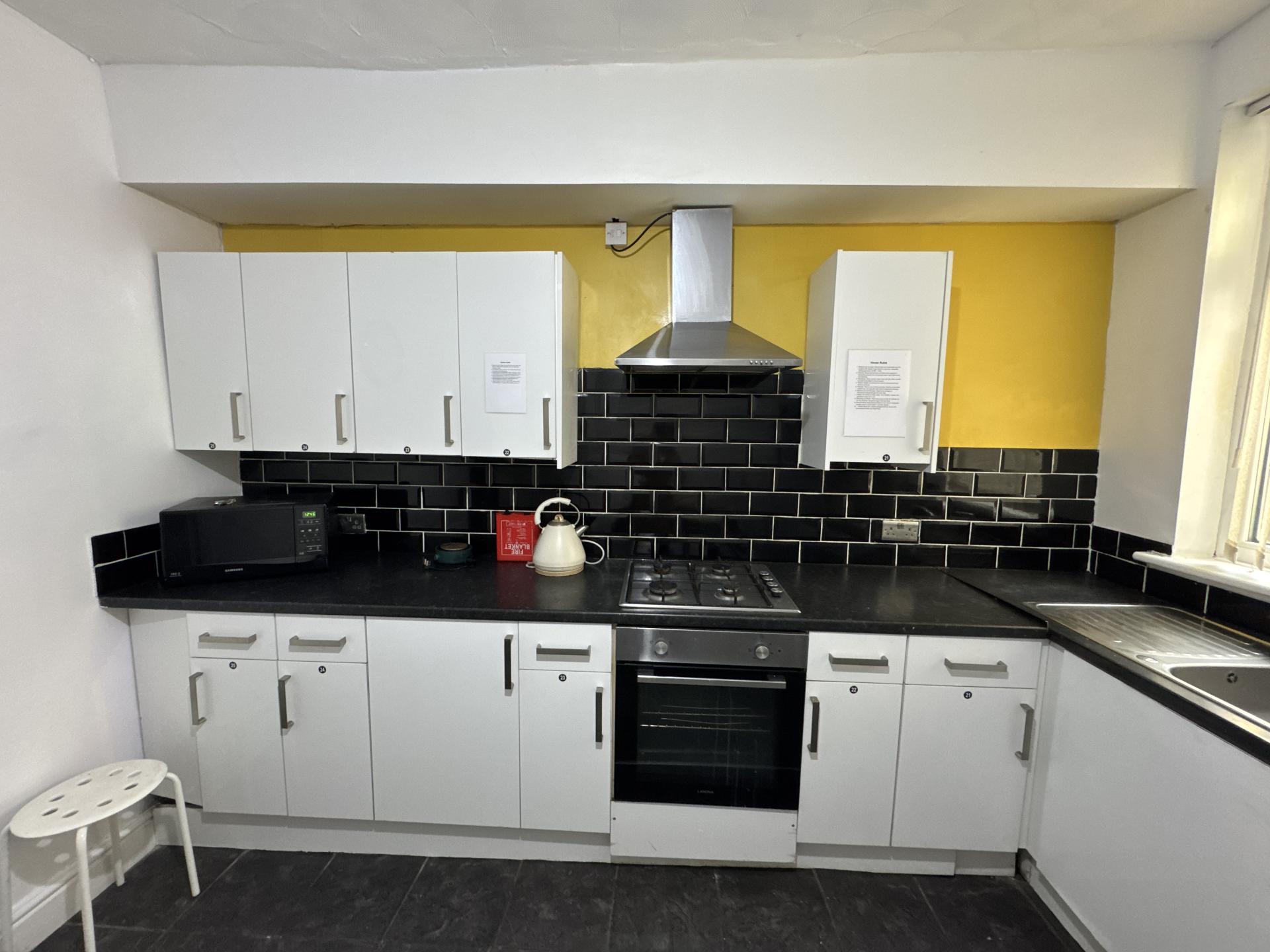 Room Cambria Street South in Liverpool