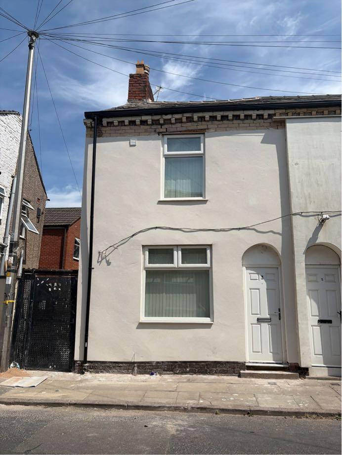 Room Cambria Street South in Liverpool