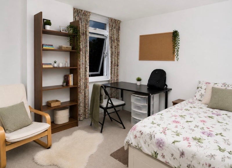 Room Portland Street in Bristol