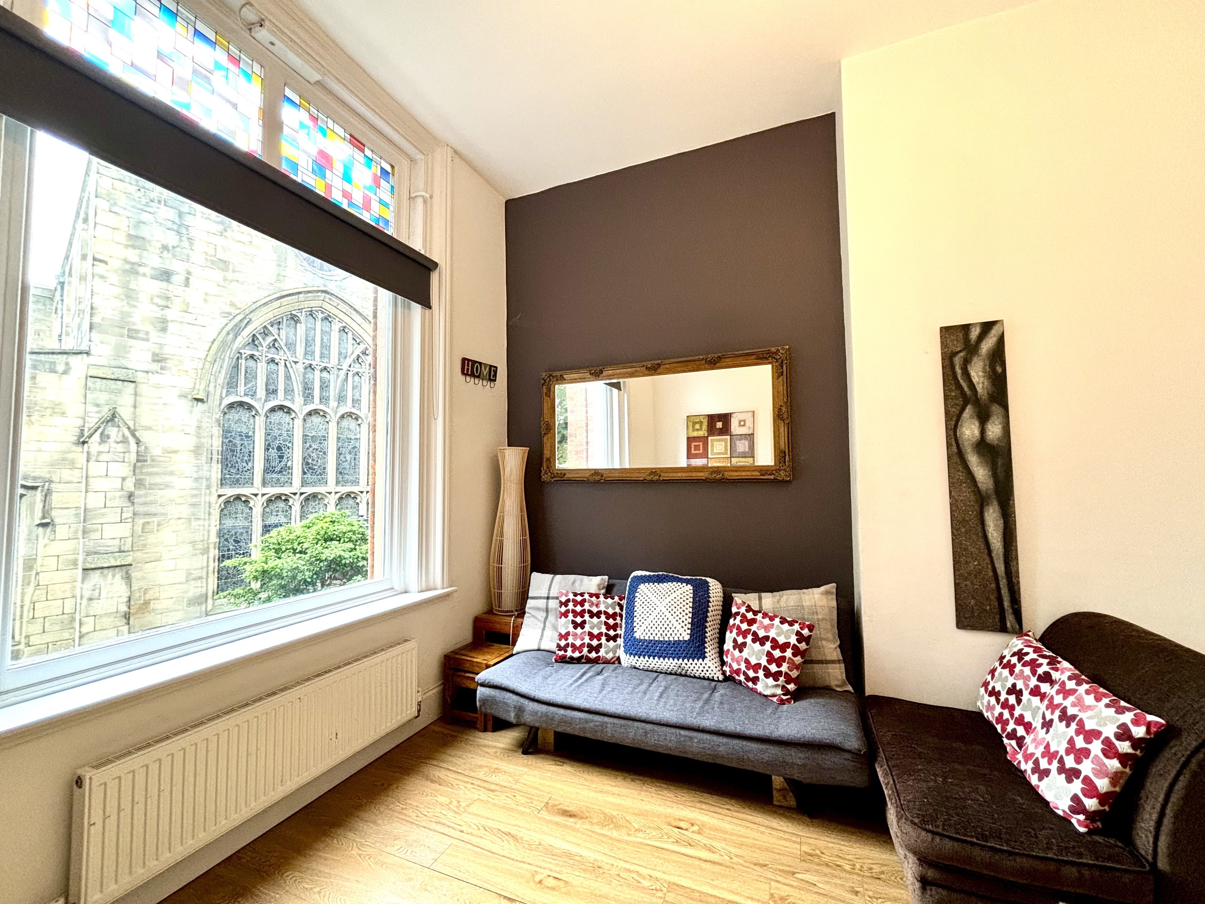 Flat Amen Corner in Newcastle upon Tyne
