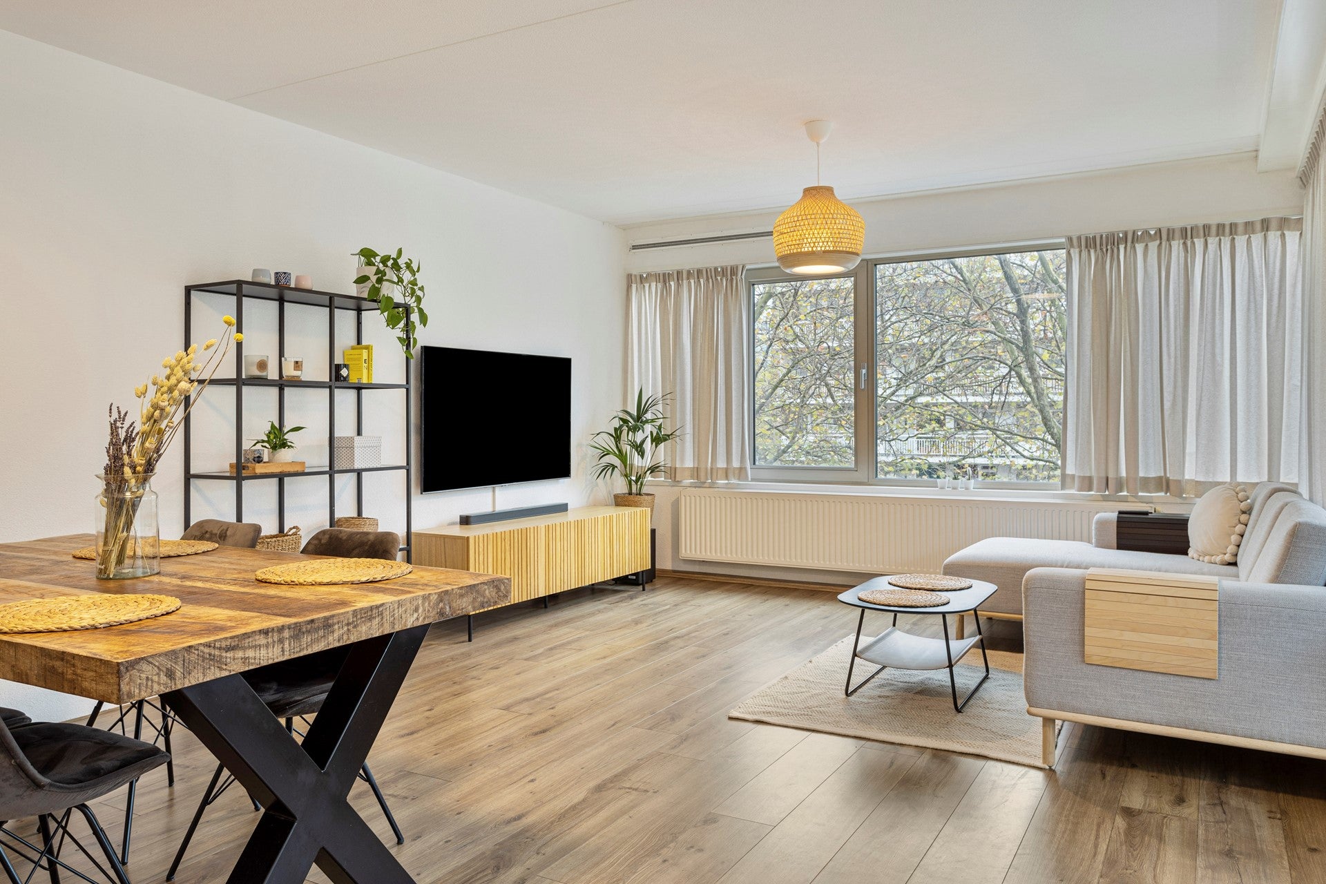 Flat Loosduinenstraat in Amsterdam