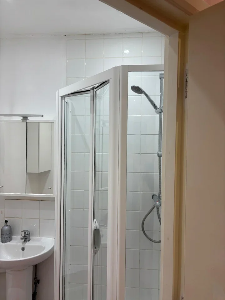 Room Boundaries Road in Greater London