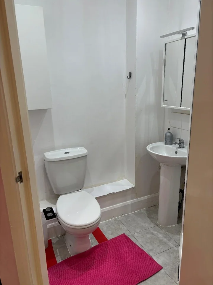 Room Boundaries Road in Greater London