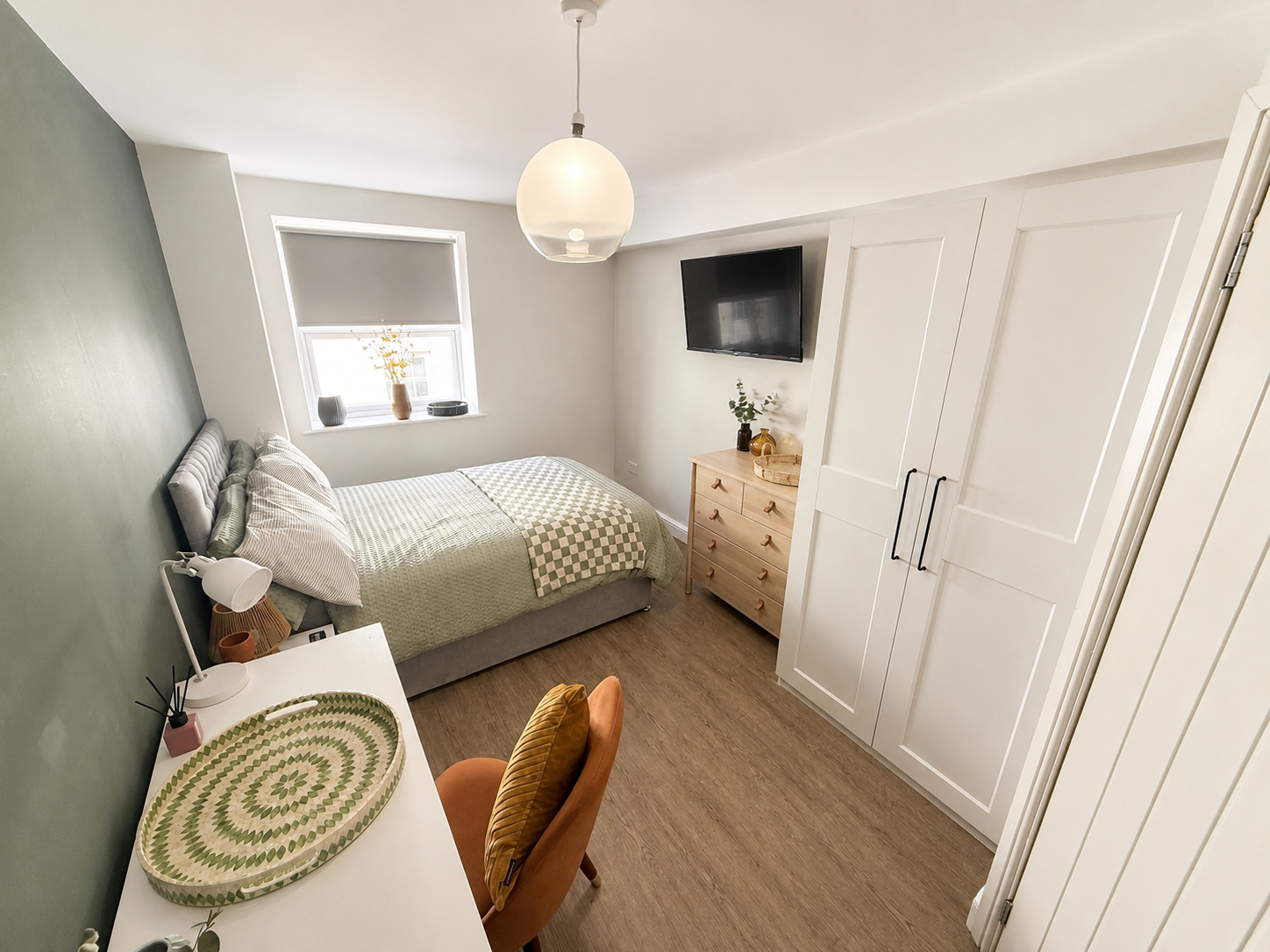 Room Copley Road in Doncaster