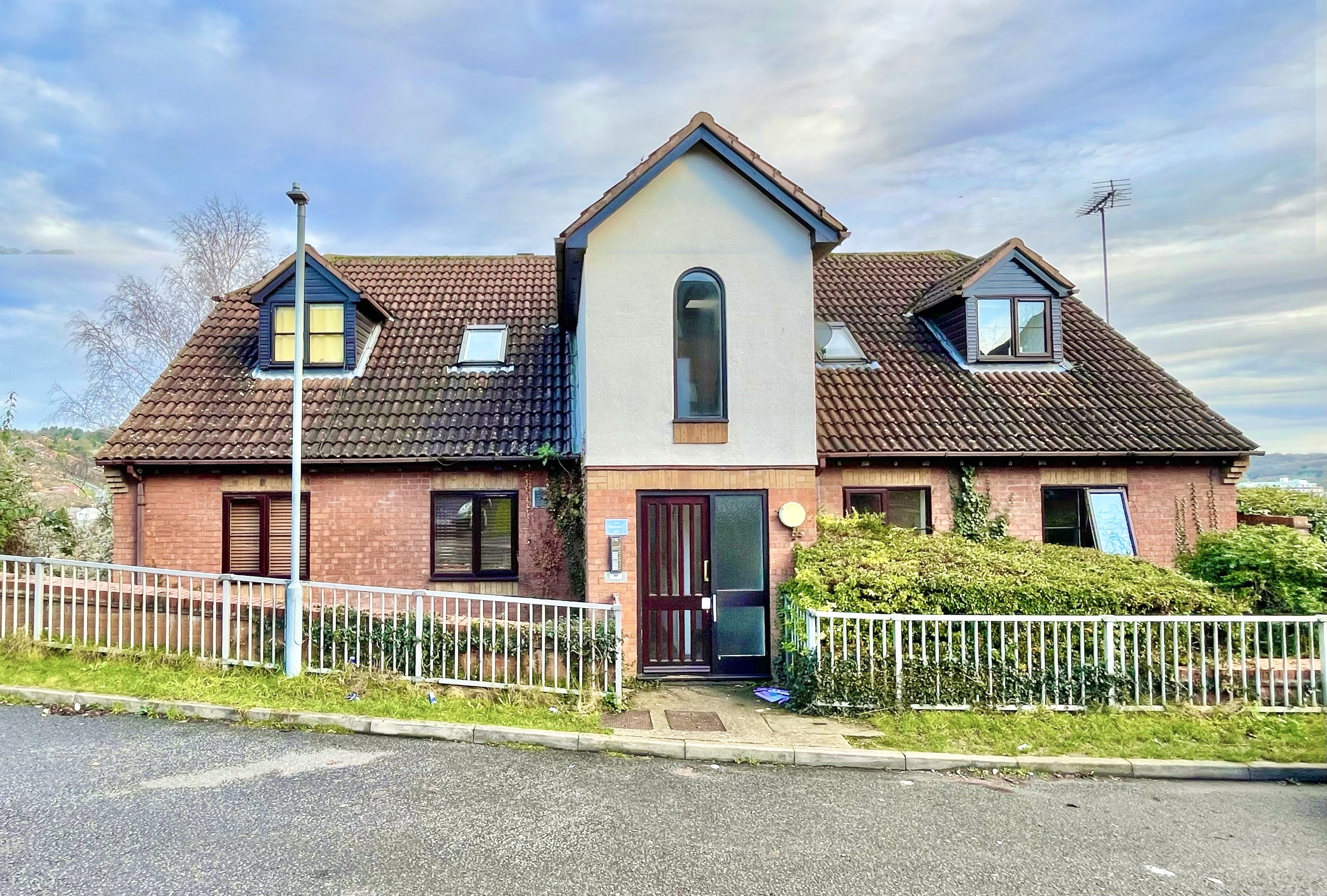 Flat Flitcroft Lea in High Wycombe