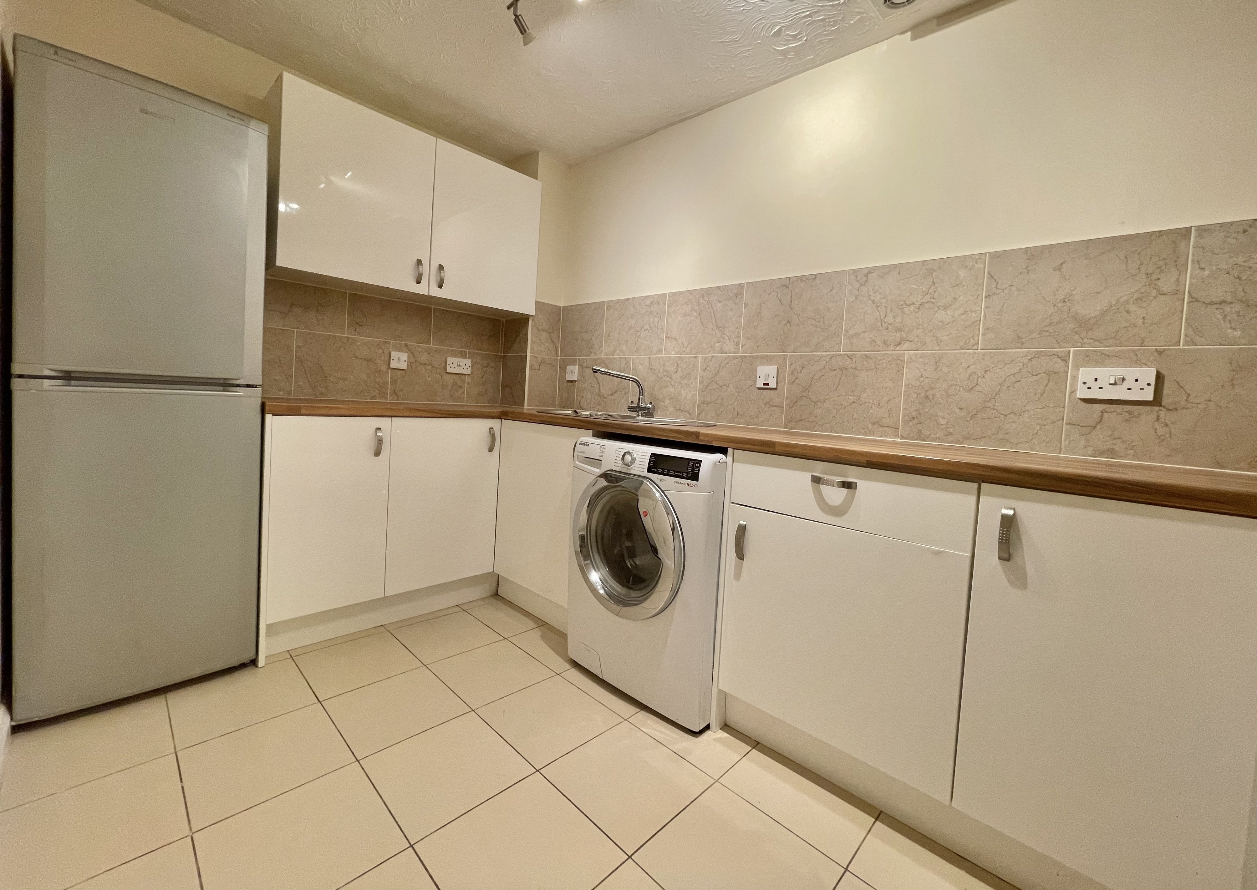 Flat Flitcroft Lea in High Wycombe