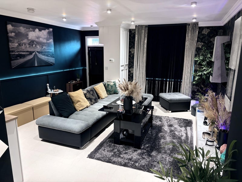 Room Ballards Lane in Greater London