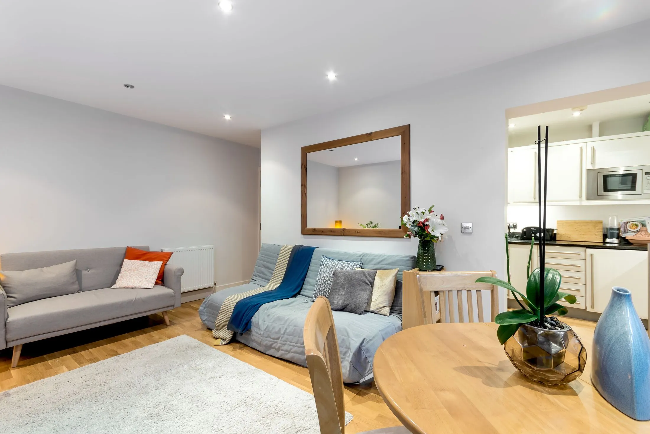 Flat Englefield Road in Greater London