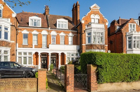 Flat West Hill in Greater London
