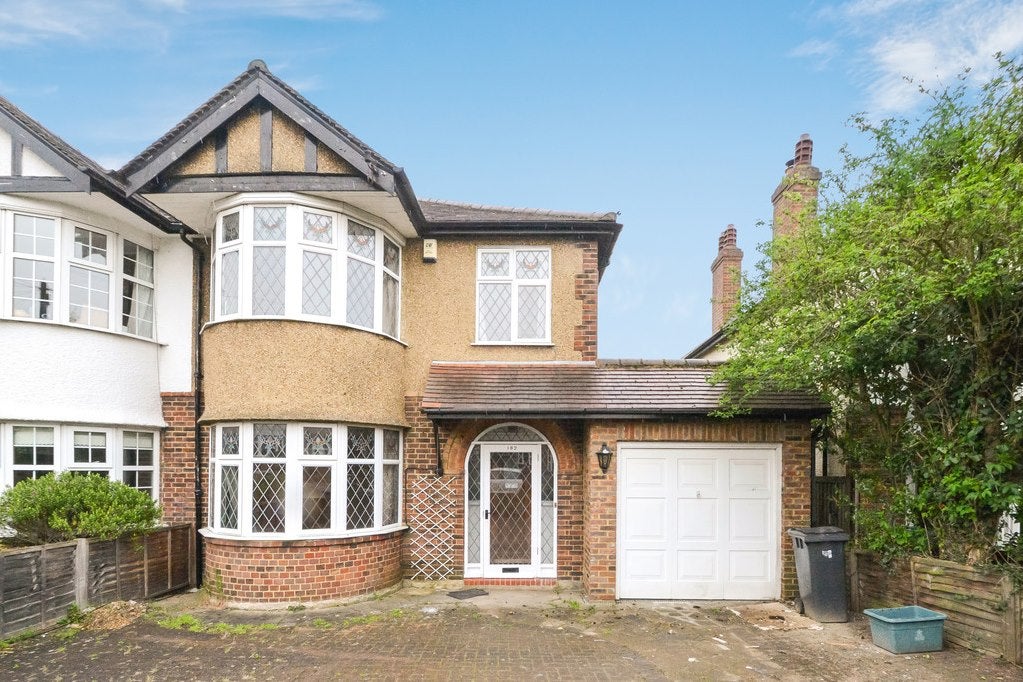 House Pine Gardens in Greater London