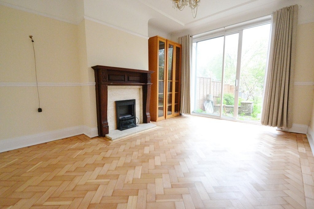 House Pine Gardens in Greater London