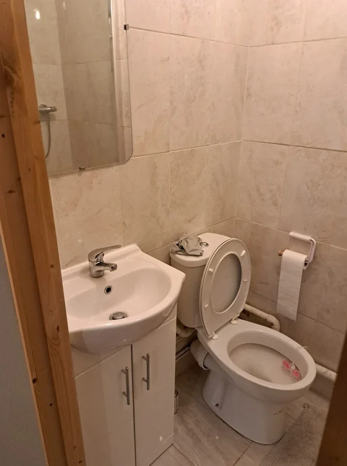 House Kinder Close in Greater London