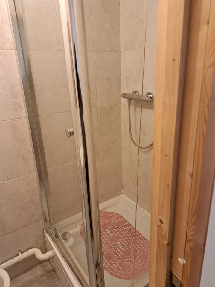 House Kinder Close in Greater London
