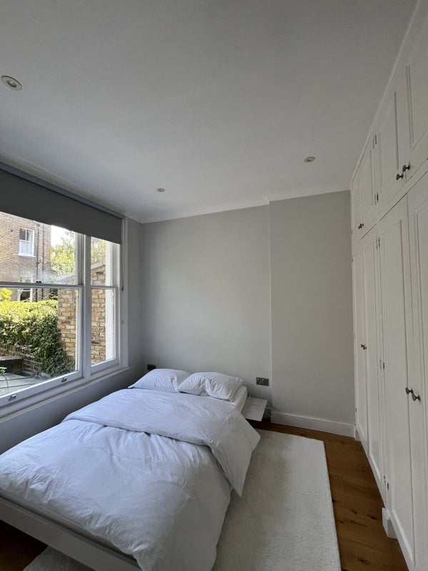 Flat Aynhoe Road in Greater London