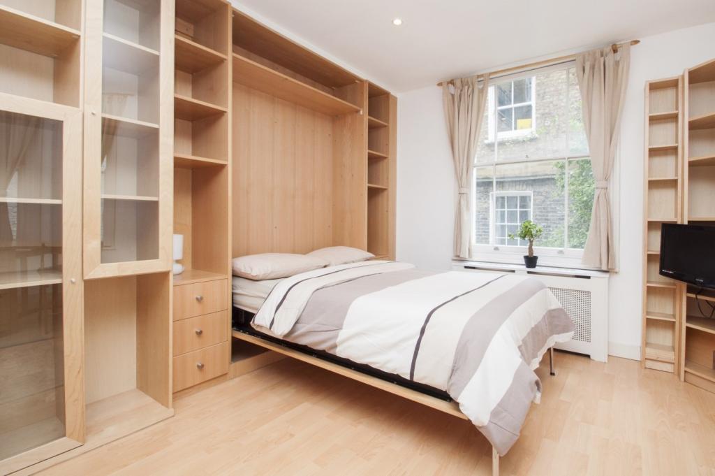 Flat Belgrave Road in City of Westminster