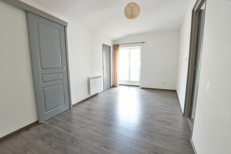 Flat Rue Lavastre in Le Puy-en-Velay