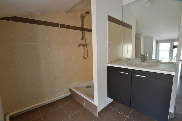 Flat Rue Lavastre in Le Puy-en-Velay