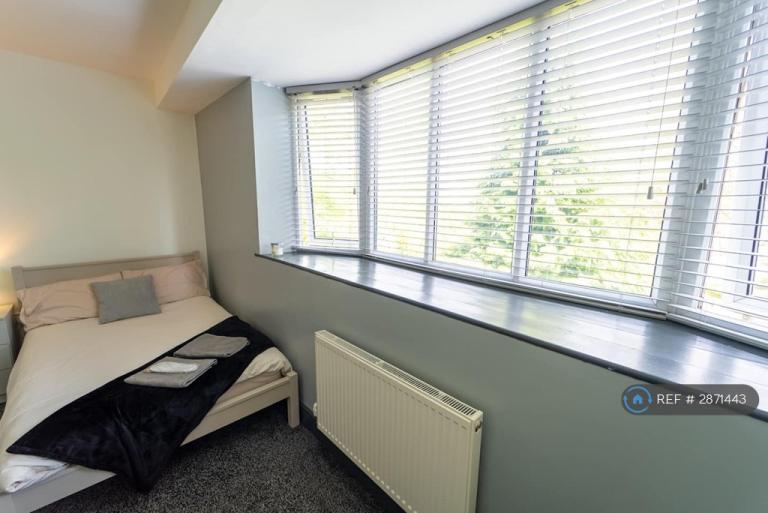 Room Bournbrook Road in Birmingham