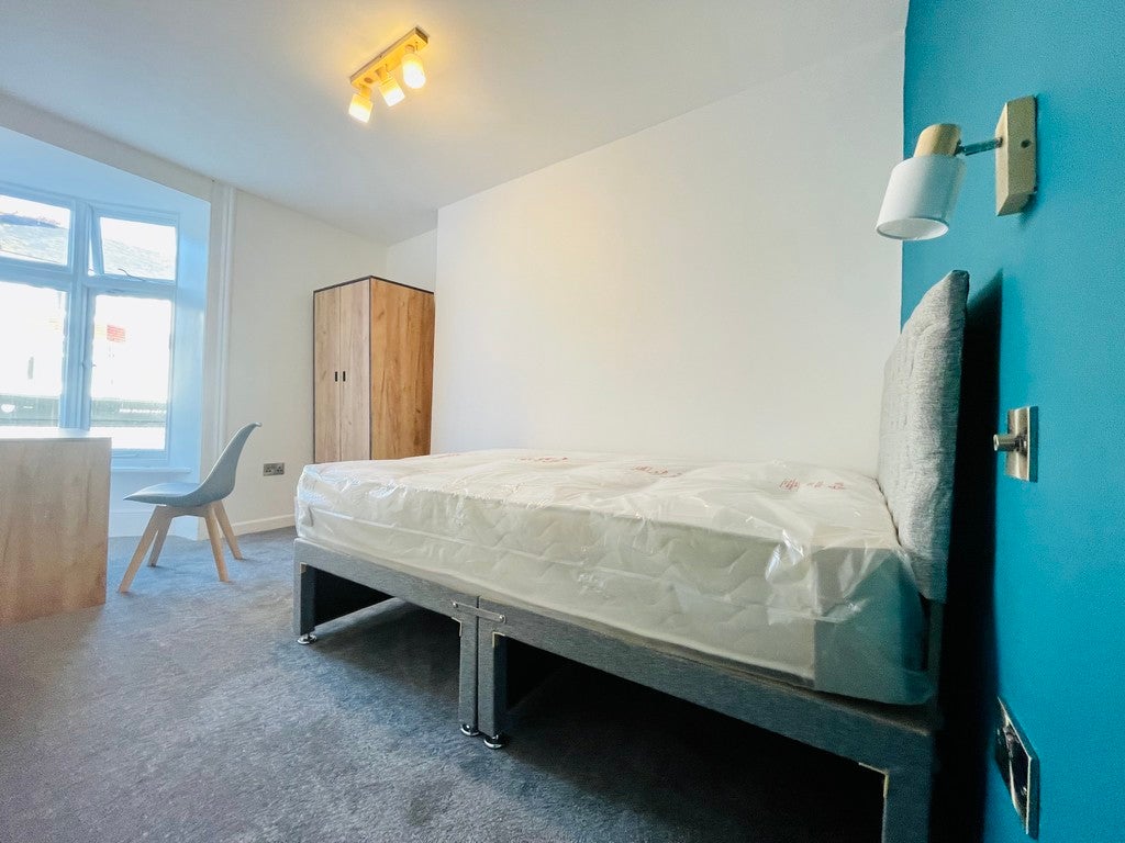 Flat Brighton Road in Worthing