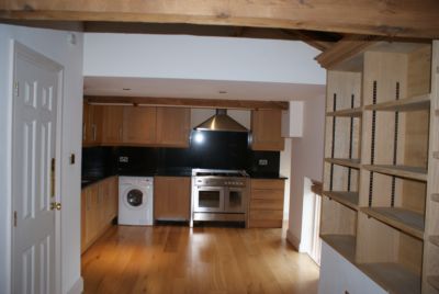 Flat Friern Barnet Road in Greater London