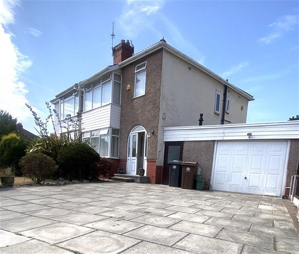 House Shaw's Avenue in Sefton