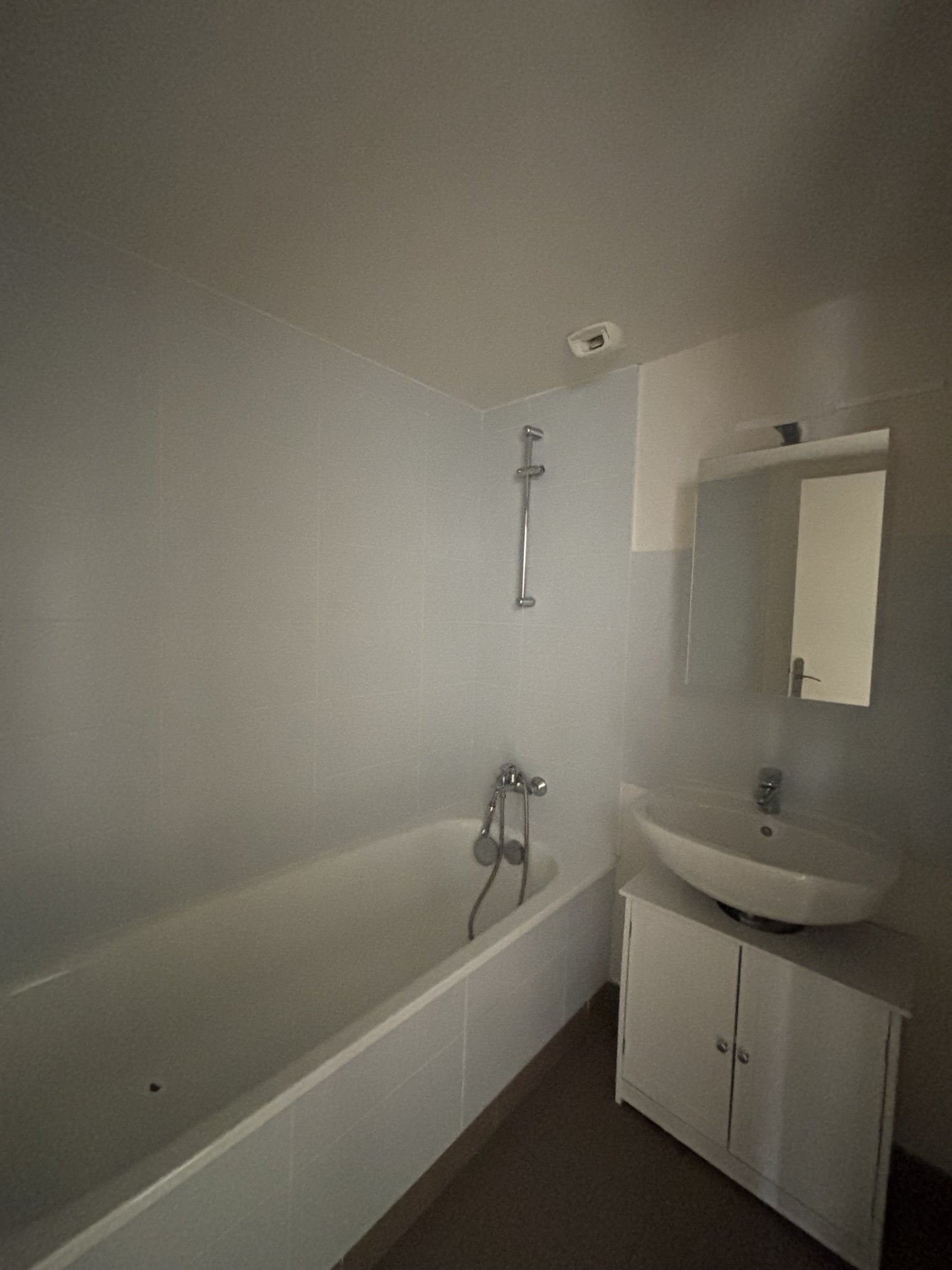 Appartement Rue Eugénie Desgouttes à Bellerive-sur-Allier