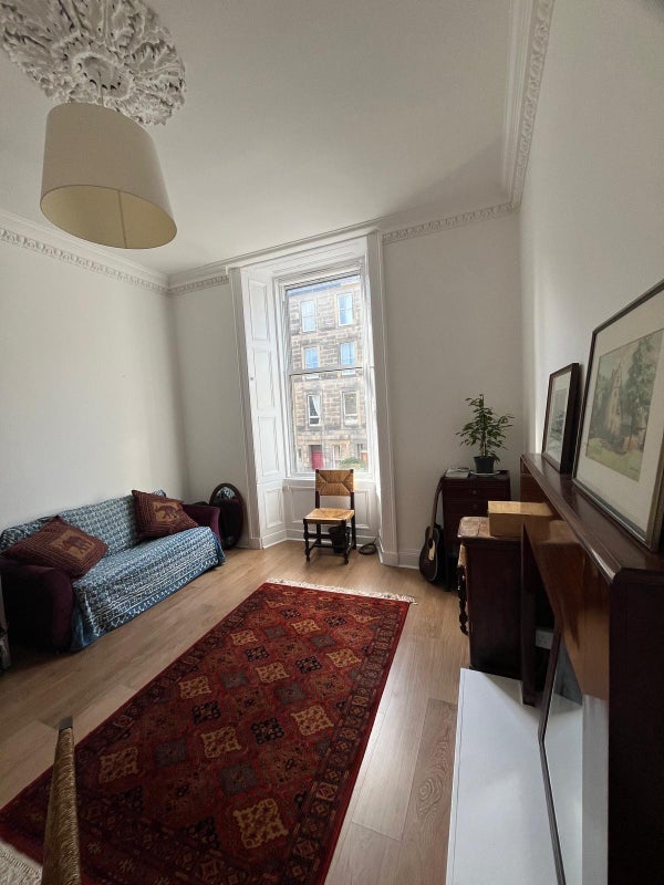 Flat Lutton Place in City of Edinburgh