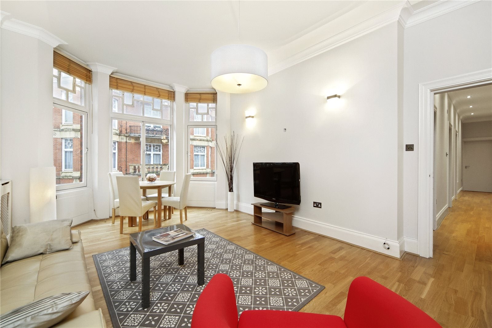 Flat Montagu Mansions in City of Westminster