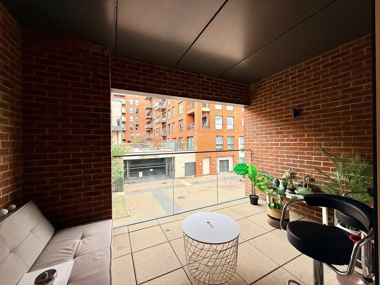 Flat Achill Close in Greater London