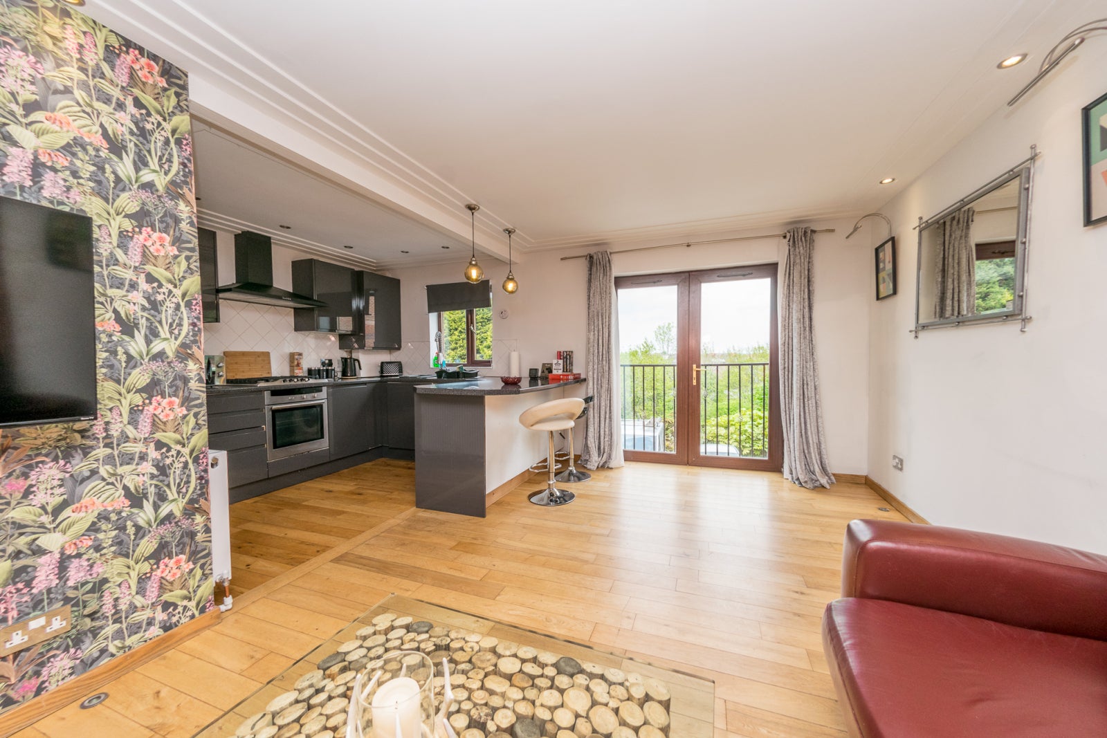 Flat Albert Road in Leeds