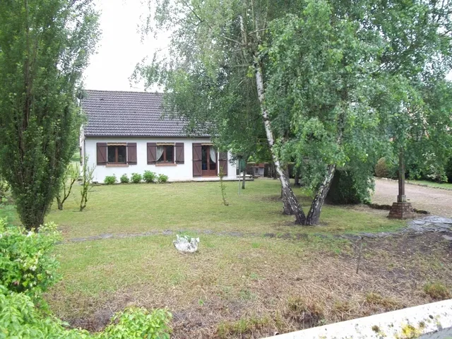 Maison Route d'Apremont à La Chapelle-Hugon