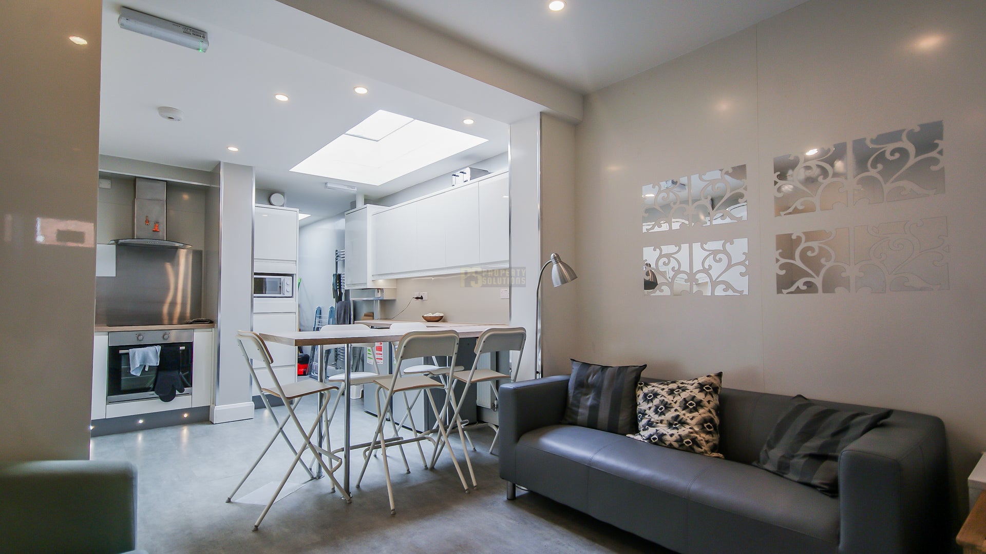 Room Lime Avenue in Birmingham