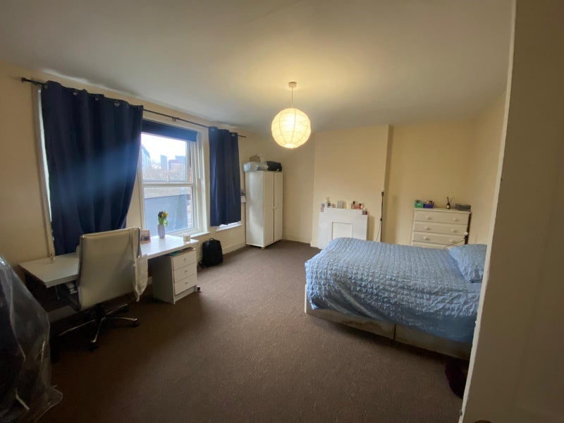 Room Leroy Street in Greater London