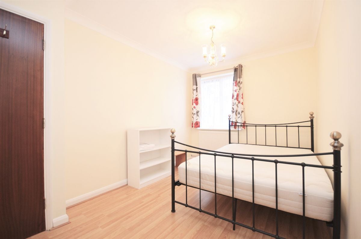 Flat Cambridge Grove in Greater London