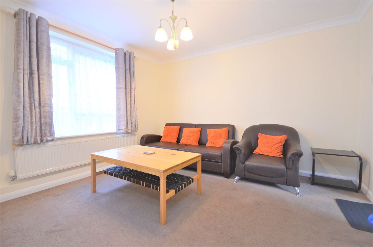 Flat Cambridge Grove in Greater London