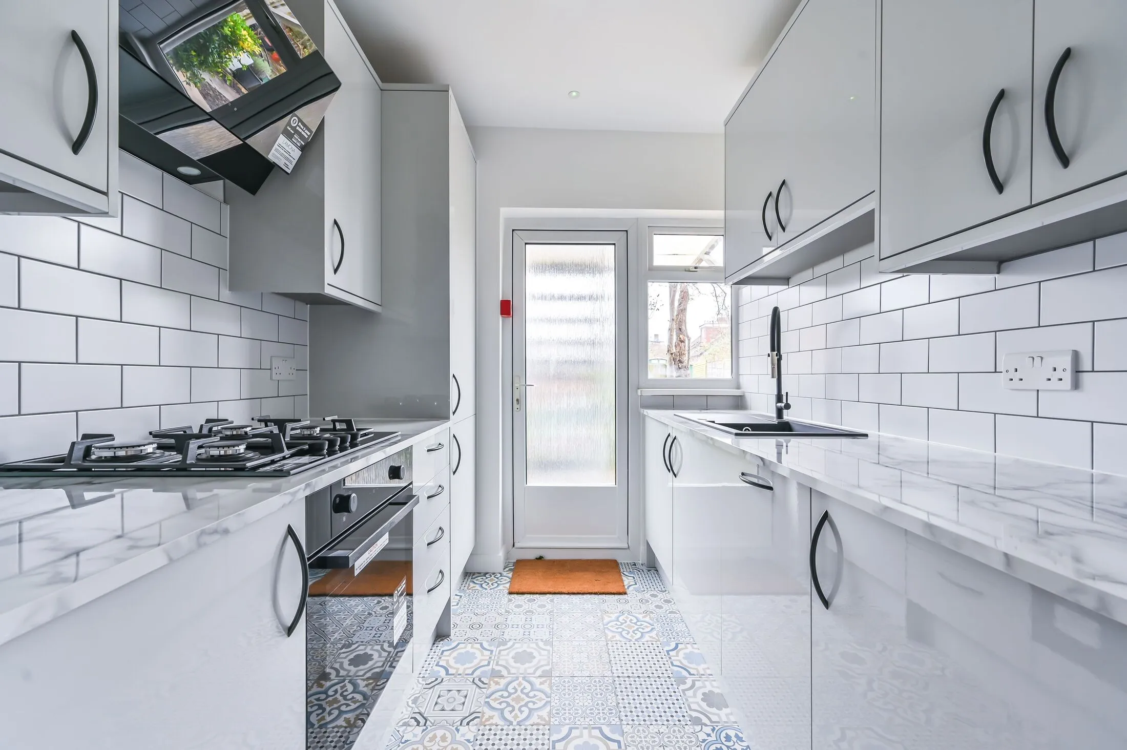 Flat Edmund Road in Greater London