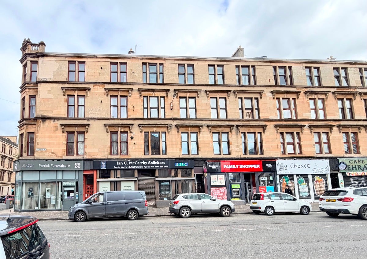 House Dumbarton Road in Glasgow
