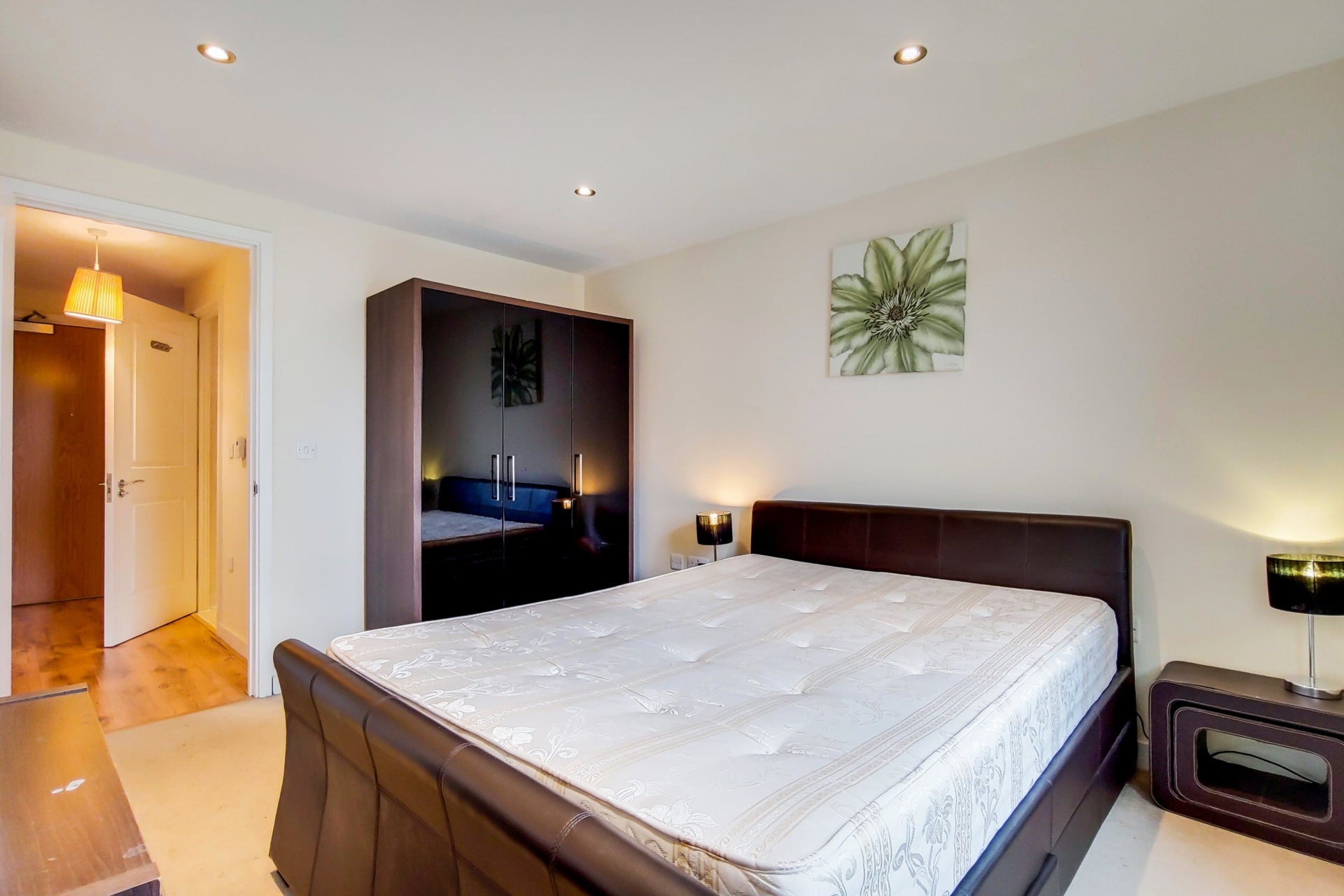 Flat Durnsford Road in Greater London