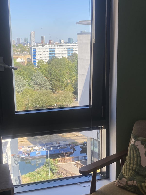 Room Palmers Road in Greater London