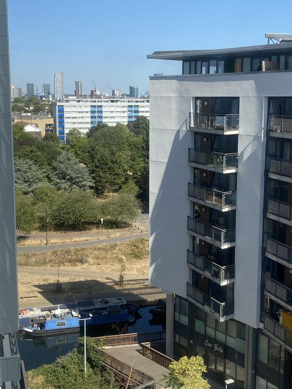 Room Palmers Road in Greater London