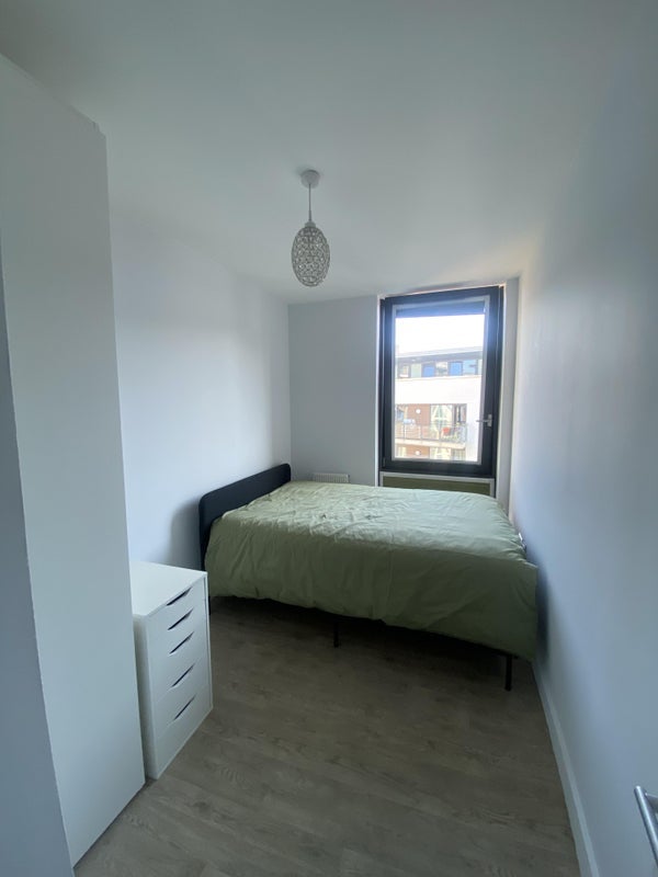 Room Palmers Road in Greater London