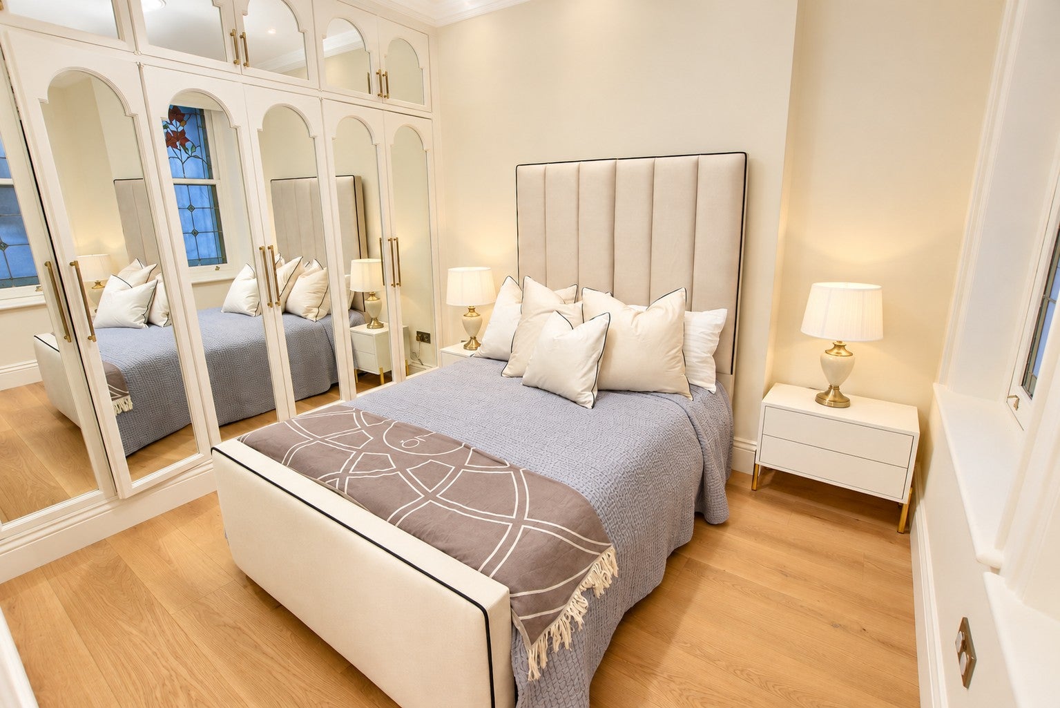 Flat Kensington Gore in City of Westminster