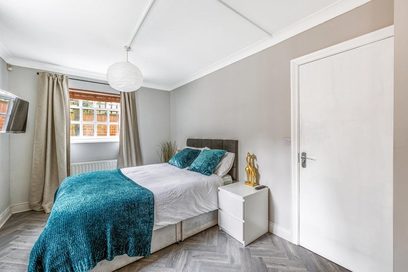 Room Bostonthorpe Road in Greater London