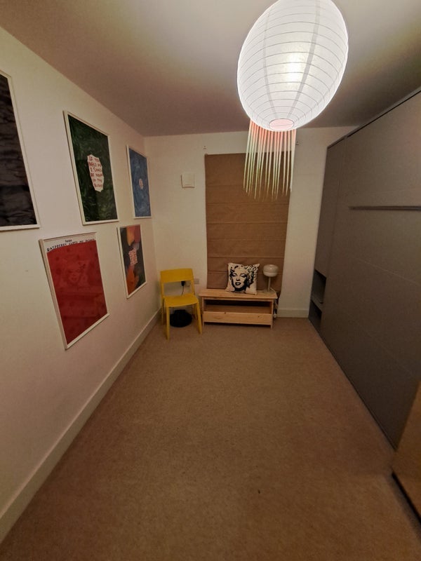 Room Freda Street in Greater London