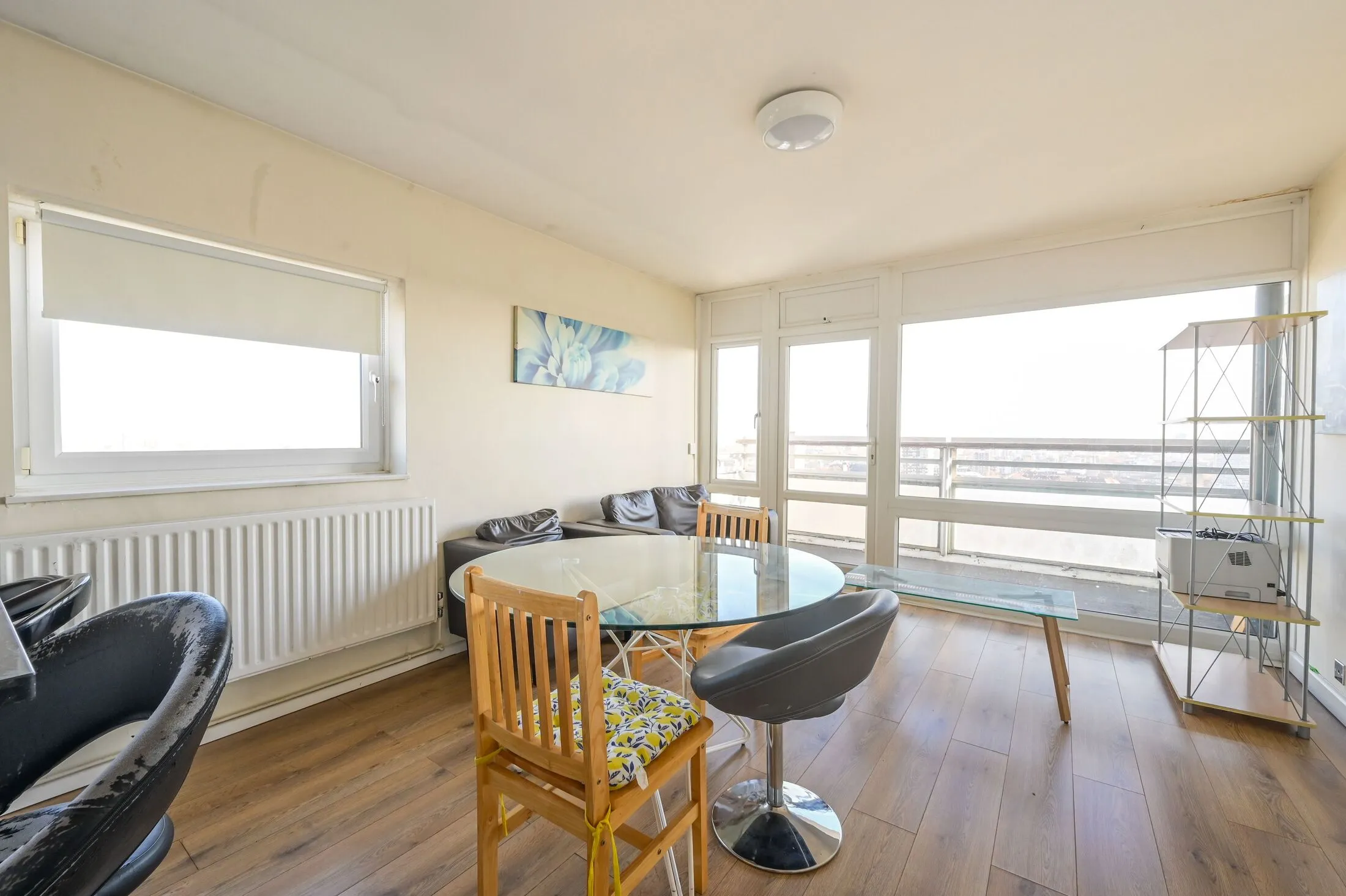 Flat Dell Close in London