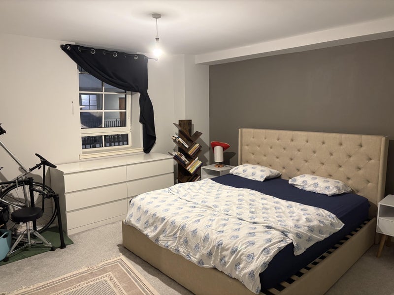 Room Sauchiehall Street in Glasgow